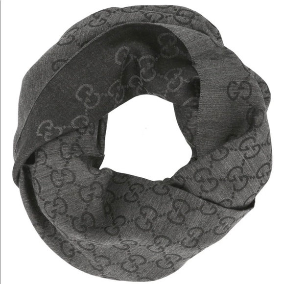 GUCCI GG GREY PATTERN REVERSIBLE FRINGE SCARF - Picture 14 of 16